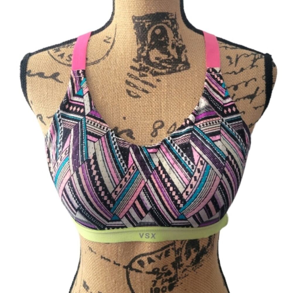 Size 34C VSX crisscross back colorful geometric print sports bra